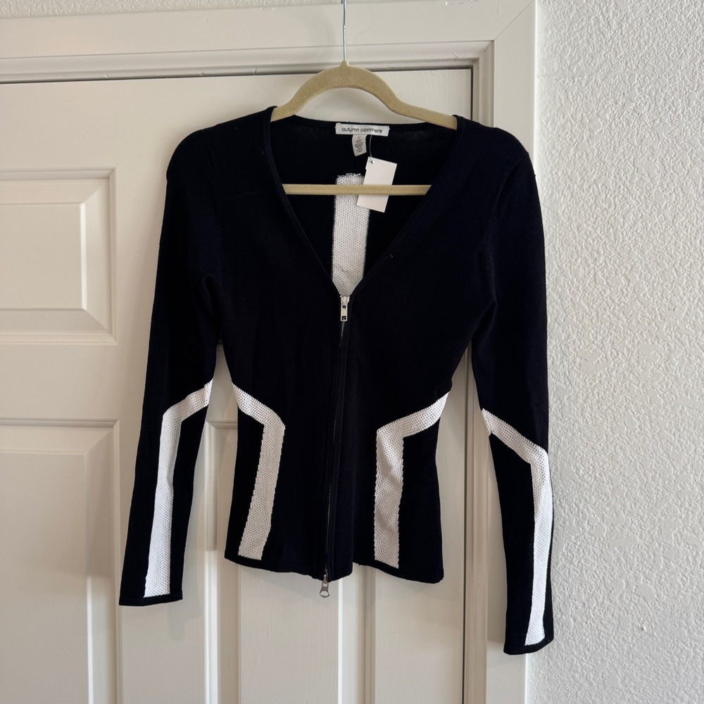 Autumn Cashmere Black and White Knit top